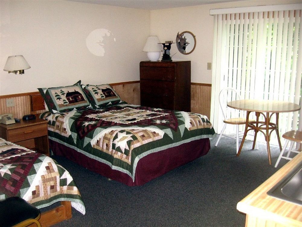 Bear Tree Lodge Weirs Beach Oda fotoğraf